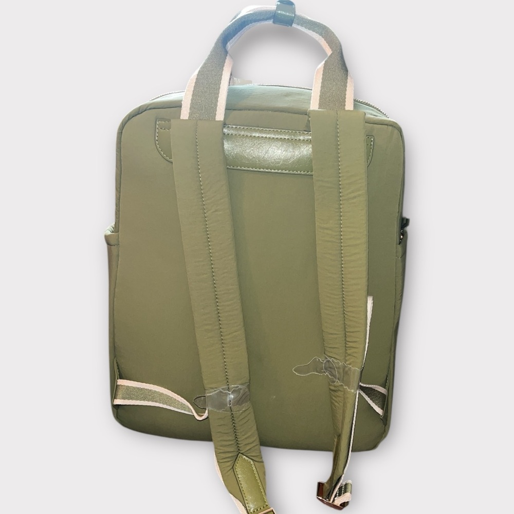 Universal Thread Backpack - Picture 2 of 4